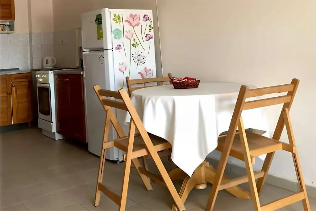 Hot Cosy And Spacious Central Flat Near Sea Garden Burgas Apartment